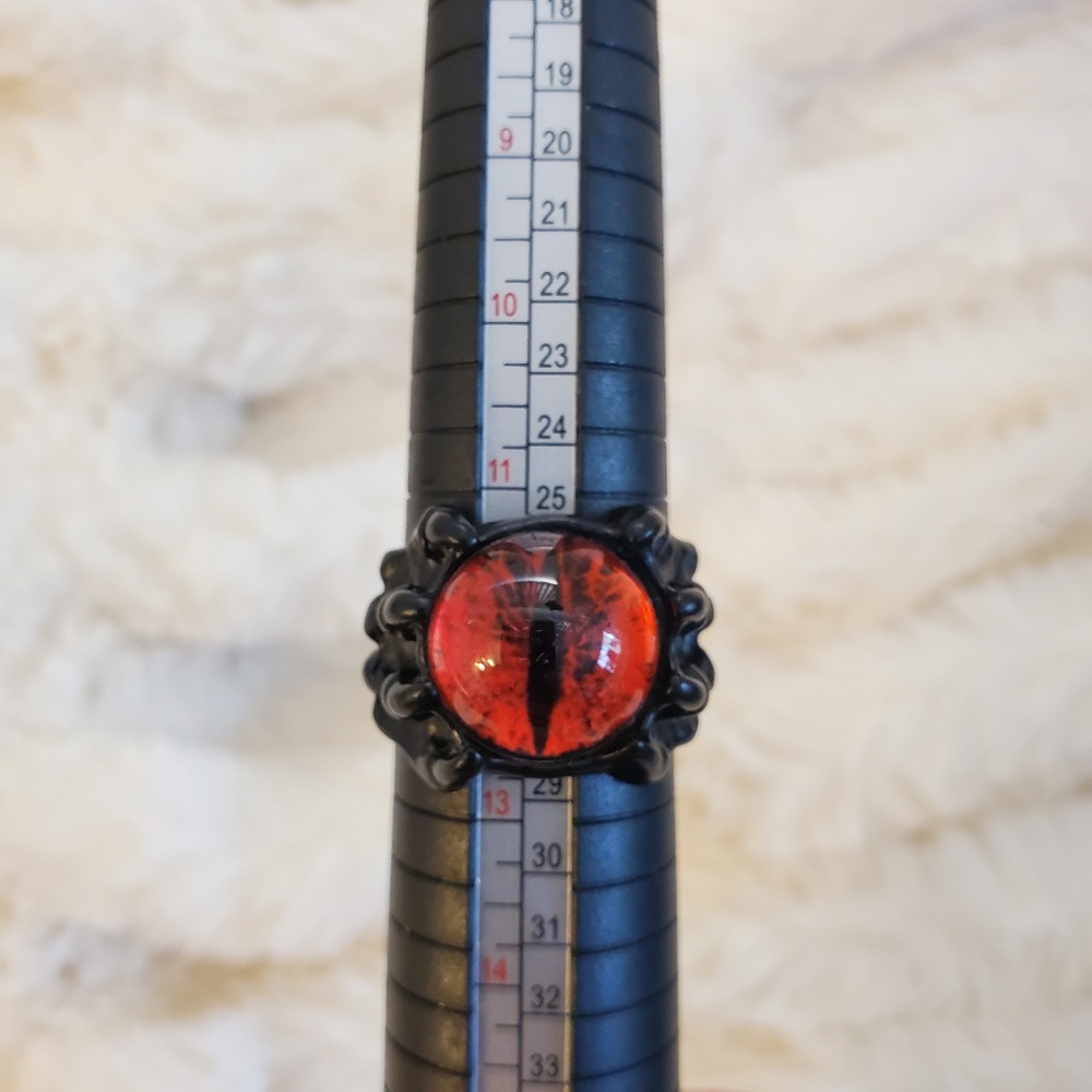 NWOT Mystical Eye Ring - Unleash your inner wizard!